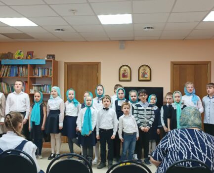 Ученики воскресной школы «Преображение» подготовили Благовещенский концерт для прихожан