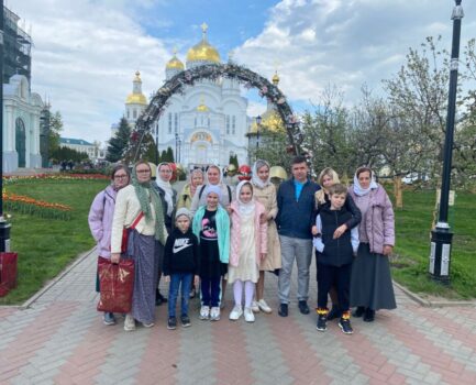 Воскресная школа прихода совершила паломничество в Дивеево